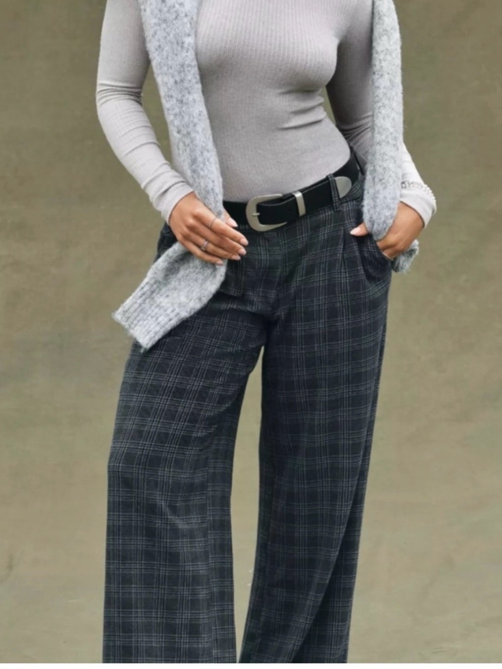 American Eagle Wide Leg Plaid Trousers - Gray and Navy